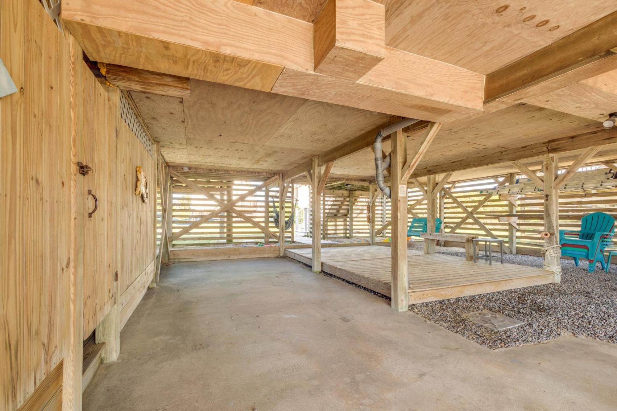 Coastal Home With Deck And Outdoor Shower Кілл-Девіл-Гілс Екстер'єр фото