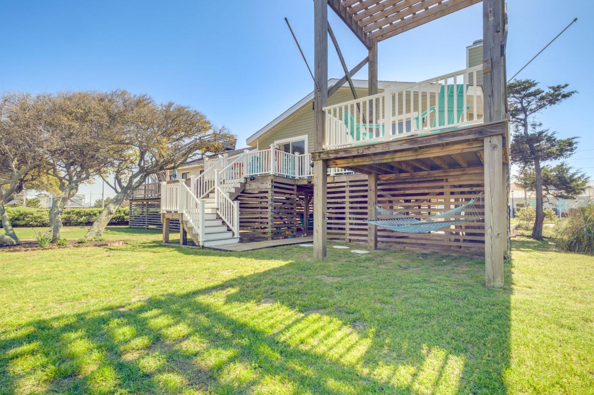 Coastal Home With Deck And Outdoor Shower Кілл-Девіл-Гілс Екстер'єр фото